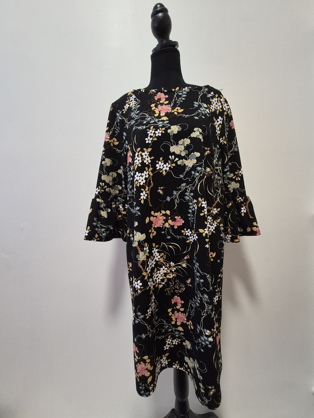 Jules & Leopold Black Floral Midi Dress with Bell Sleeves